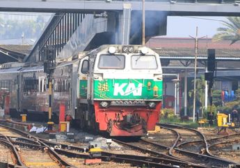 Lansia 67 Tahun Tewas Tertabrak Kereta Api, Naik Motor Terseret 100 Meter di Rel
