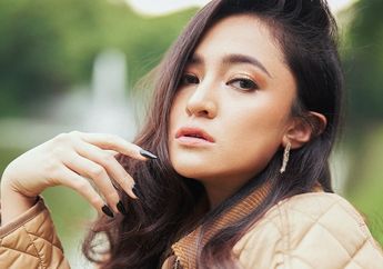 Pemotretan Marshanda dengan Busana Burberry, Tampil Classy dengan Outfit Ratusan Juta