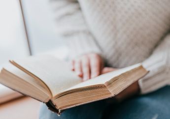 4 Arti Mimpi Membeli Novel, Benarkah Menggambarkan Lembaran Awal yang Baru?