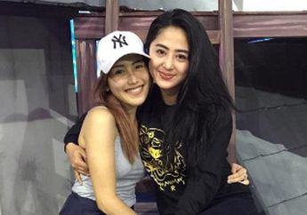 Dewi Perssik Akan Jadi Pengantin? Candaan Ayu Ting Ting pada Sang Biduan Disorot, King Nassar Ikut Nimbrung