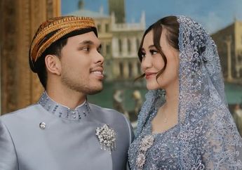 Potret Acara 7 Bulanan Kehamilan Aaliyah Massaid, Tampil Anggun Berkebaya Biru