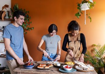 Kartini Kini 2025, Digelar Demo Masak Membuat Bento Box Estetik dengan Gizi Seimbang