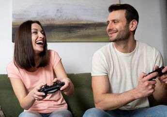 4 Arti Mimpi Main Game dengan Mantan Pacar, Kangen Lagi atau Ada Pesan Tersembunyi nih?