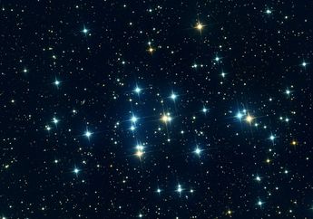 Mars Melintasi 'Sarang Lebah' di Rasi Bintang Cancer pada 3 Mei 2025
