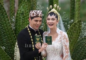 Momen Gemas Luna Maya dan Maxime Bouttier Pamer Cincin Pernikahan, Disambut Teriakan Riuh Tamu Undangan