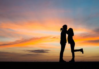 Olahraga Padel Bareng Kekasih Bisa Memperkuat Hubungan Asmara?