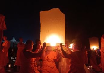 Jelang Festival Lampion Waisak 2025 di Borobudur, Yuk Simak Rundown dan Peraturannya Berikut Ini!