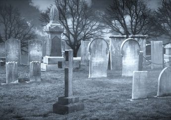 4 Arti Mimpi Tidur di Kuburan, Hati-hati Ada Serigala Berbulu Domba