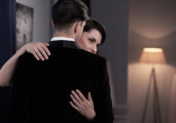 Takut Pasangan Selingkuh? Ini Cara Ampuh Mengatasinya Menurut Psikolog