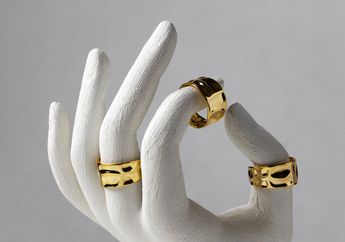 Arti Mimpi Beli Perhiasan Emas, Tanda Kekayaan atau Hasrat Terpendam?