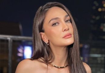 Buat Pangling, Luna Maya Pamer Gaya Rambut Baru di Gala Premiere Film Jalan Pulang