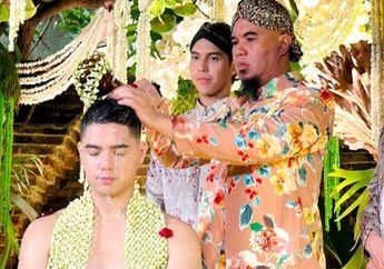 Cerita Ustaz Derry Soal Tangisan Ahmad Dhani di Momen Siraman Al Ghazali