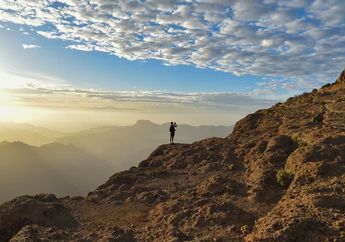 Arti Mimpi Jatuh dari Jurang, Pertanda Baik atau Buruk?