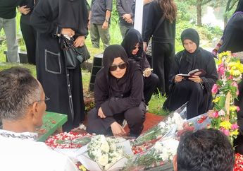 Ibu dan Adik Meninggal karena Kanker, Mita The Virgin: Nggak Punya Siapa-Siapa Lagi