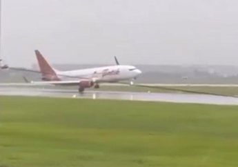Kronologi Pesawat Batik Air Mendarat Miring di Bandara Soetta Saat Hujan Deras