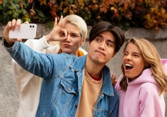 5 Arti Mimpi Bertemu Selebriti Idola di Pasar, Ada Keinginan untuk Diakui