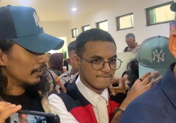 Dikawal Kedua Kakaknya, Vadel Badjideh Siap Hadapi Sidang Kasus Asusila Hari Ini
