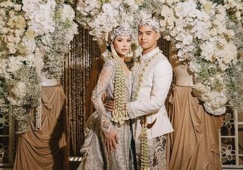 Mengenal Rangkaian Pernikahan Adat Sunda dari Mapag Pengantin hingga Pabetot Bakakak Hayam, Ternyata Ini Maknanya