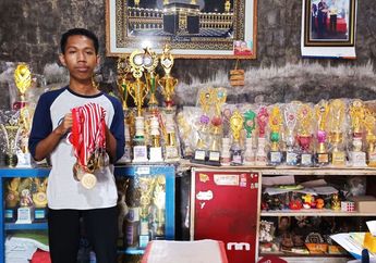 Punya Segudang Prestasi, Ini Rahasia Anak Penjual Es di Ponorogo yang Rumahnya Disangka Toko Piala, Kini Masuk ITB