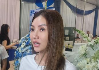 Sarwendah Terharu, Thalia dan Thania Kirim Uang Arwah untuk Mendiang Kakek