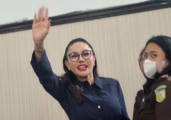 Jadi Saksi di Sidang Mail Syahputra, Nikita Mirzani Malah Pamer ke Jaksa Soal Bayarannya: Tubuh Saya Mahal!