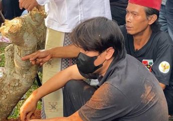 Syok Mpok Alpa Meninggal Dunia, Billy Syahputra Akui Sempat Dapat Kode Ini: Aku Dapat WA