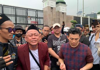 Turun ke Jalan, Babe Madun 'Nyak Kopsah' Desak DPR Sediakan Lapangan Kerja untuk Anak Muda