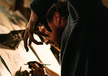 Sinopsis The Thing with Feathers yang Dibintangi Benedict Cumberbatch, Duka Seorang Ayah