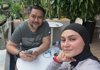 14 Tahun Menikah, Zee Zee Shahab Akui Masih Sering Bertengkar tapi Tetap Kompak dengan Suami