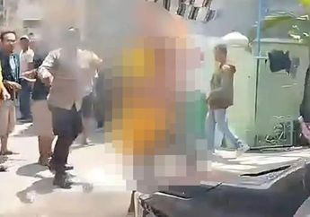 Detik-detik Pencuri Motor Terbakar di Surabaya, Polisi Lepas Ikatan Tali Pakai Korek Api