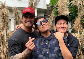 Desta, Vino G. Bastian, dan Tora Sudiro Resmi Jadi Trio Baru Warkop DKI Reborn