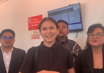 Andrew Trigg Absen, Sidang Cerai Marissa Anita Ditunda
