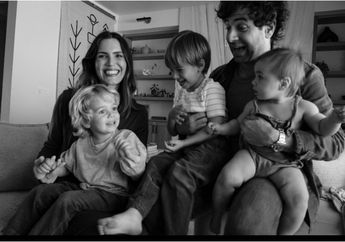 Meski Telah Kehilangan Rumah, Mandy Moore Ungkap Rasa Syukur di Hari Thanksgiving