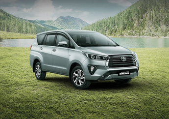 Toyota Voxy Bekas vs Innova Bekas, Mana yang Lebih Worth It?