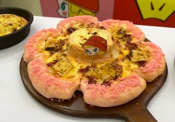 Sentuhan Ceria Molly Temani Momen Akhir Tahun di Pizza Hut