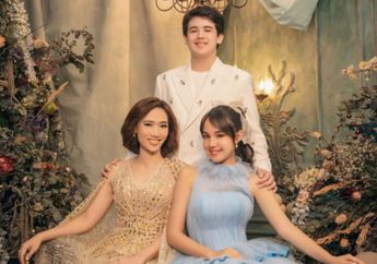 Intip Deretan Photoshoot Natal Selebriti Tanah Air yang Curi Perhatian, Ada Nicole Rossi