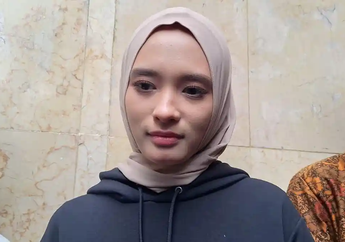 Dilarang Bawa Anak, Inara Rusli Pulang dengan Tangan Kosong dari Rumah Virgoun