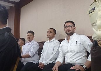 Sambil Tertawa, Ammar Zoni Tampak Bingung Tanggapi Keterangan Saksi yang Meringankannya