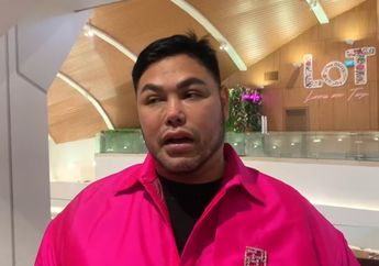 Ivan Gunawan Keluarkan Karya Pakaian Terbaru, Ayu Ting Ting Auto Ngincer Buat Lebaran