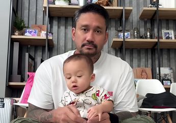 Resmi Jadi Kakek, Tora Sudiro Akui Hidupnya Kini Hanya Berputar untuk Sang Cucu