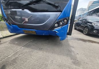 Kronologi Tabrakan Bus TransJakarta dan Ojol di Gunung Sahari, Korban Dilarikan ke RS