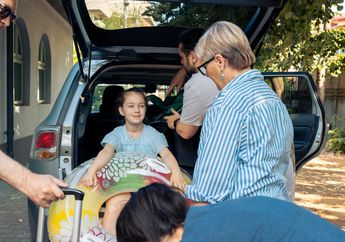 5 Tips Mudik Bersama Anak, Siapkan Obat-obatan hingga Mainan untuk Kenyamanan Sang Buah Hati