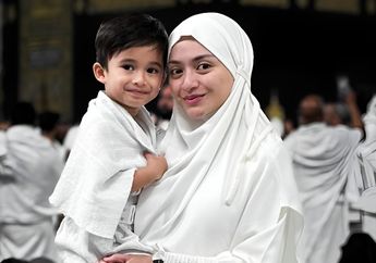 Nathalie Holscher Laksanakan Umrah di Bulan Ramadan, Ungkap Ingin Rasakan Puasa Langsung di Tanah Suci