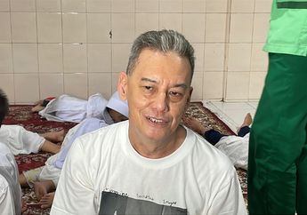 Fariz RM Umumkan Hijrah Total, Akui Sudah Setahun Tak Gunakan Ponsel