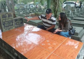 Misteri Nisan Suzzanna yang Tak Tertulis Tanggal Kematiannya, Clift Sangra Ungkap Hal Mengejutkan Ini