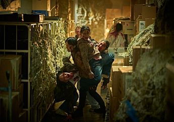 Sinopsis Film Korea Colony,&nbsp;Perjuangan&nbsp;Jun Ji Hyun dan Ji Chang Wook Menghadapi Teror Lendir Misterius dari&nbsp;Wabah Virus Aneh