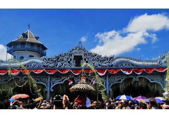 Mengunjungi Keraton Surakarta