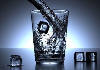 Bahayanya Minum Air Dingin dan Air Es