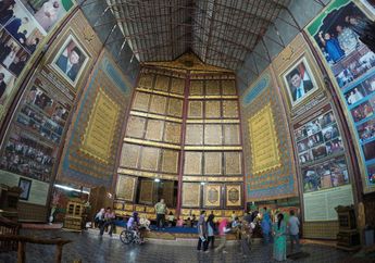 Al-Quran Terbesar di Dunia, Ada di Palembang Lo!