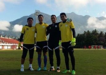 Hikmah di Balik Pandemi COVID-19, Pelatih Kiper Persela Jadi Melek Tekologi